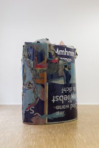 ArianeKipp_Wann Liebst du dich?_2025_150x93x181cm