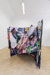 ArianeKipp_Wann Liebst du dich?_2025_150x93x181cm_2_